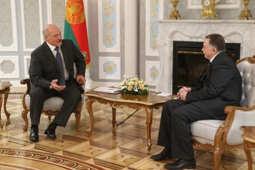 Президент Беларуси принял посла Азербайджана по случаю завершения его дипломатической миссии в этой стране