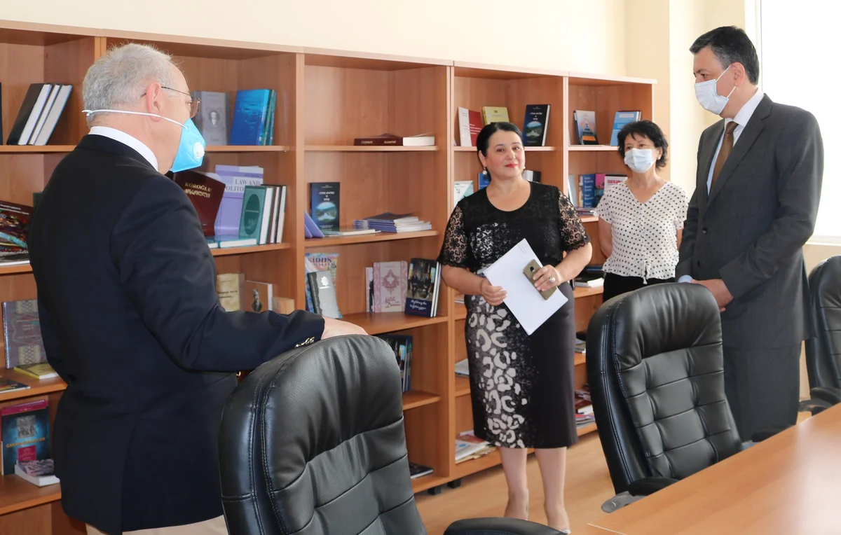 Azərbaycanla Gürcüstan arasında təhsil sahəsində əməkdaşlıq müzakirə olunub