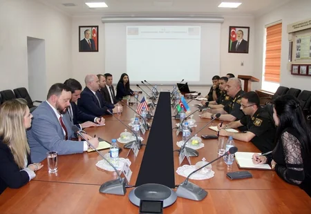 US delegation visits military unit - VIDEO