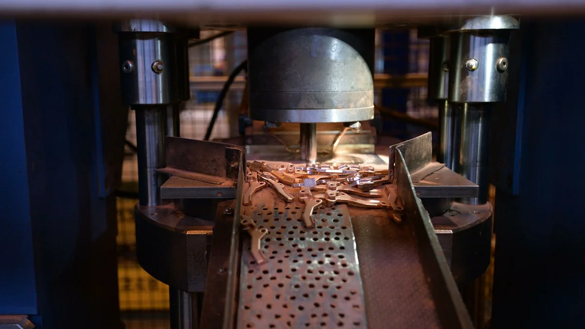 Copper price breaks 2011 record