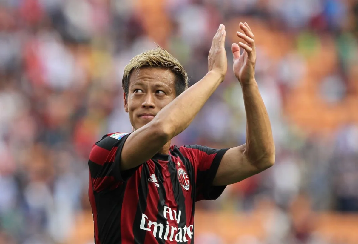 Milanın sabiq futbolçusu Neftçidə oynamaq istəyir