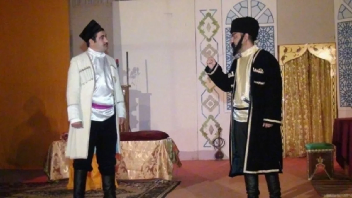 Füzuli Dövlət Dram Teatrı Müsibəti-Fəxrəddin”  tamaşasını təqdim edib