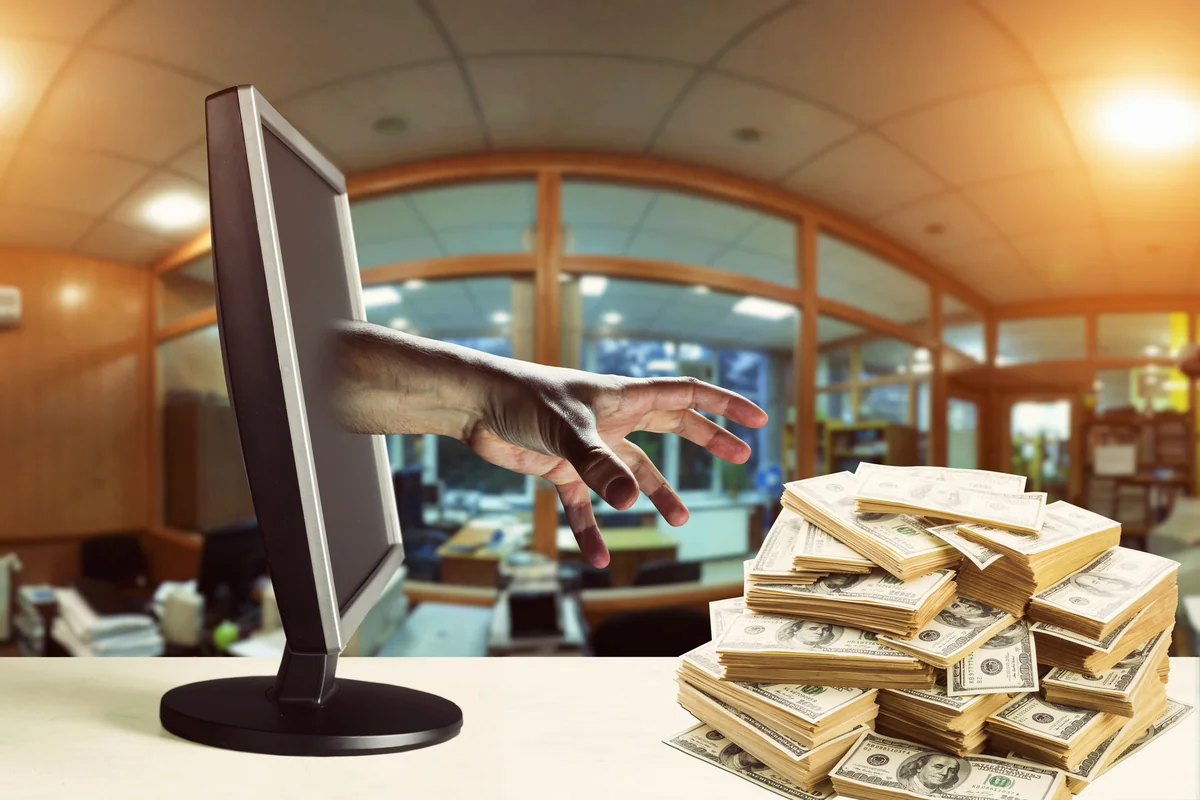 Həftəsonu vətəndaşların bank kartlarından 18 min manata yaxın pul oğurlanıb
