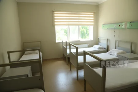 Gecə-gündüz sağlamlıq keşiyində dayananlar - Hərbi hospitaldan REPORTAJ