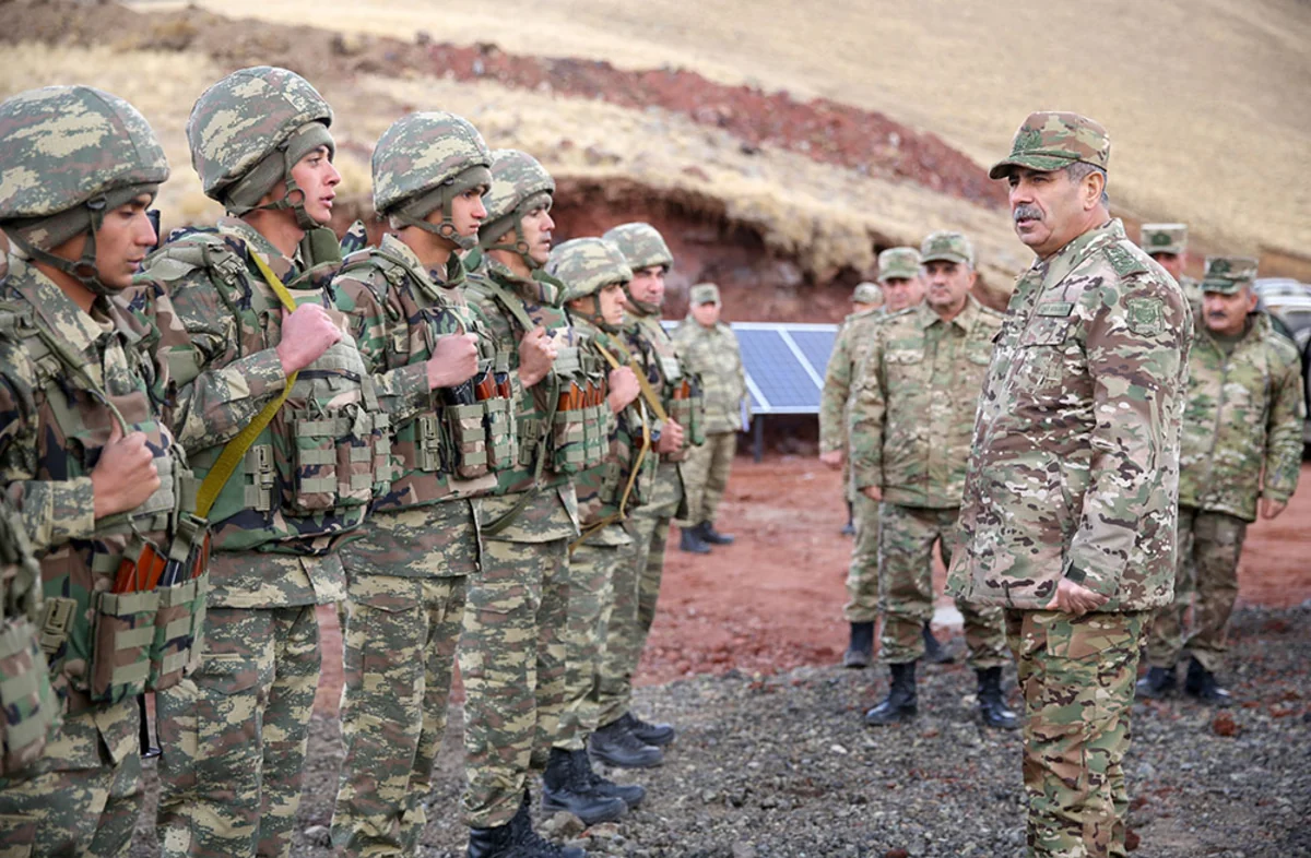 Zakir Həsənov Kəlbəcər və Laçında döyüş mövqelərinə baxış keçirib
