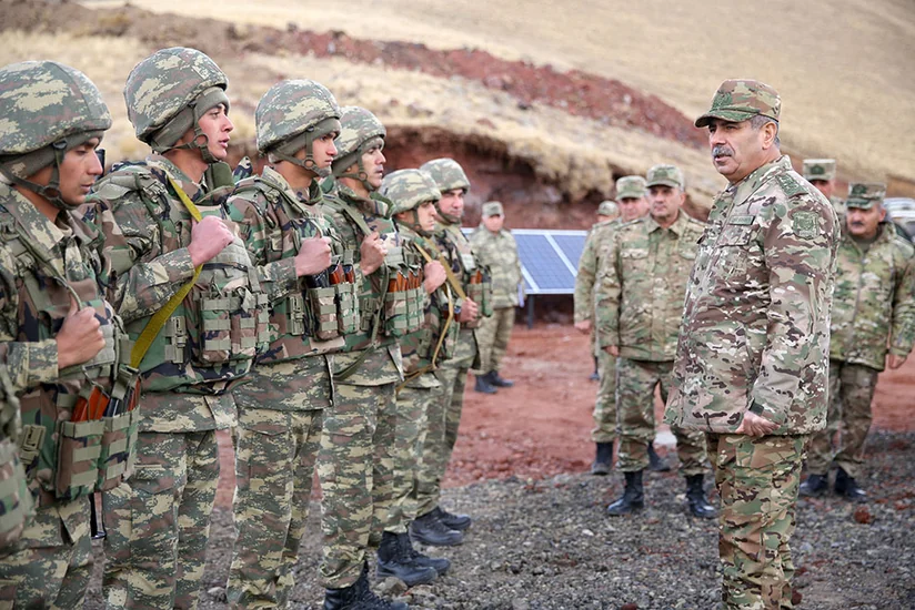 Закир Гасанов осмотрел боевые позиции в Кяльбаджаре и Лачыне