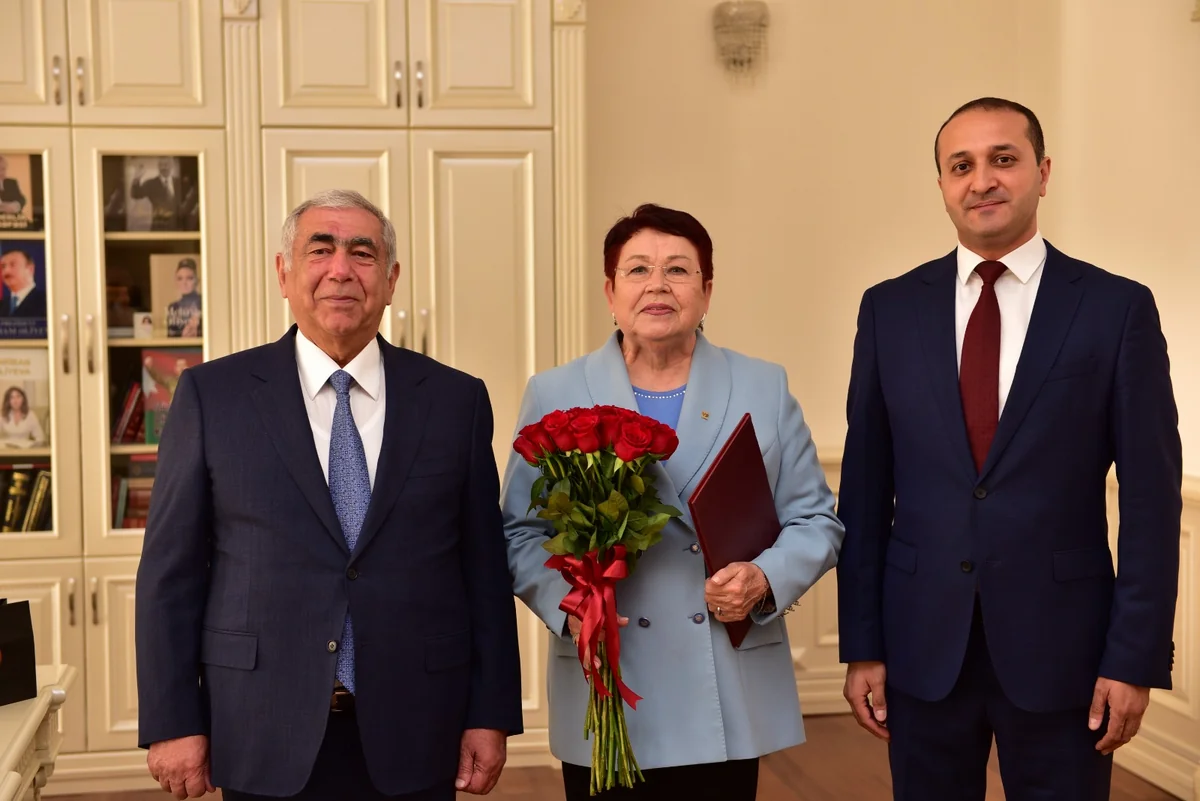 Lyudmila Şubina Fəxri Fərmanla təltif edilib