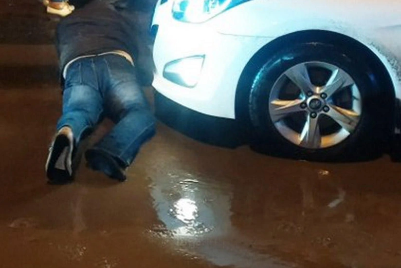 Sabunçuda yol qəzası oldu, 2 piyadanın ayaqları sındı