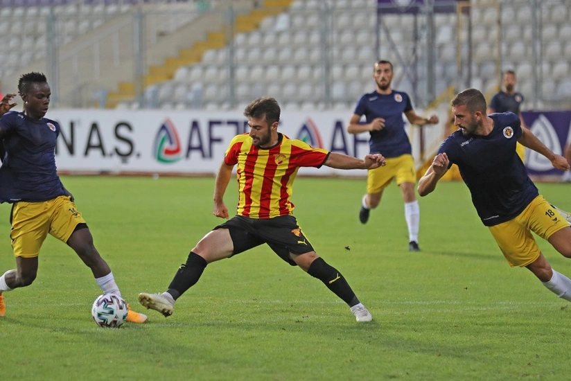 Türkiyə klubu ölkəyə qayıtmayan futbolçunun müqaviləsini ləğv etdi