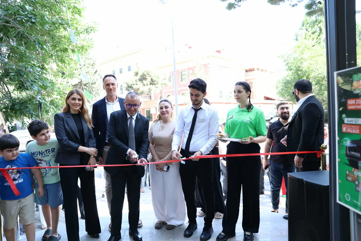 BRAVO Supermarketlər Şəbəkəsi İsmayıl Hidayətzadə küçəsində yeni mağazasını açdı!