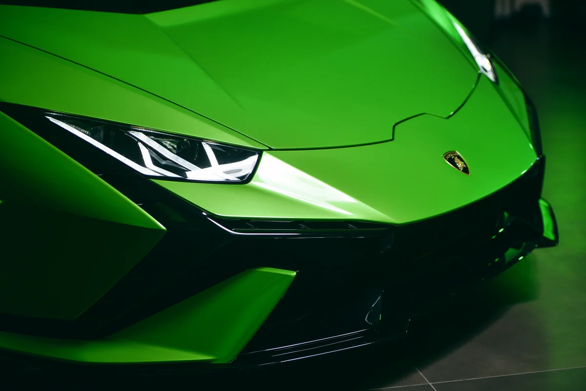 “Lamborghini” Bakıda yeni şou-rumunun rəsmi açılışını etdi