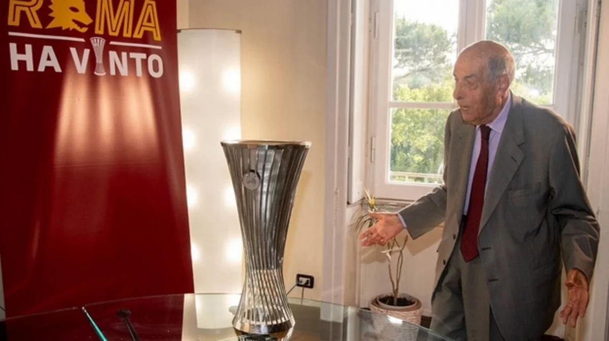 Roma 96 yaşlı azarkeşinə qeyri-adi sürpriz edib