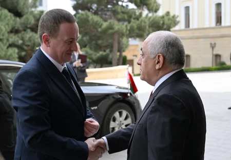 Azərbaycan və Belarus Baş nazirlərinin təkbətək görüşü keçirilir