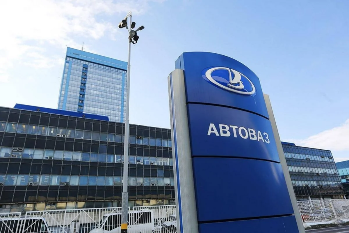 “AvtoVaz” bu gün istehsalı tamamilə dayandırıb