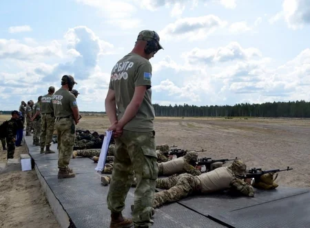 Азербайджанские военнослужащие участвуют в Снайперском рубеже в Беларуси - ФОТО