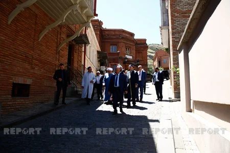 Allahşükür Paşazadə Tbilisi Cümə məscidini ziyarət edib
