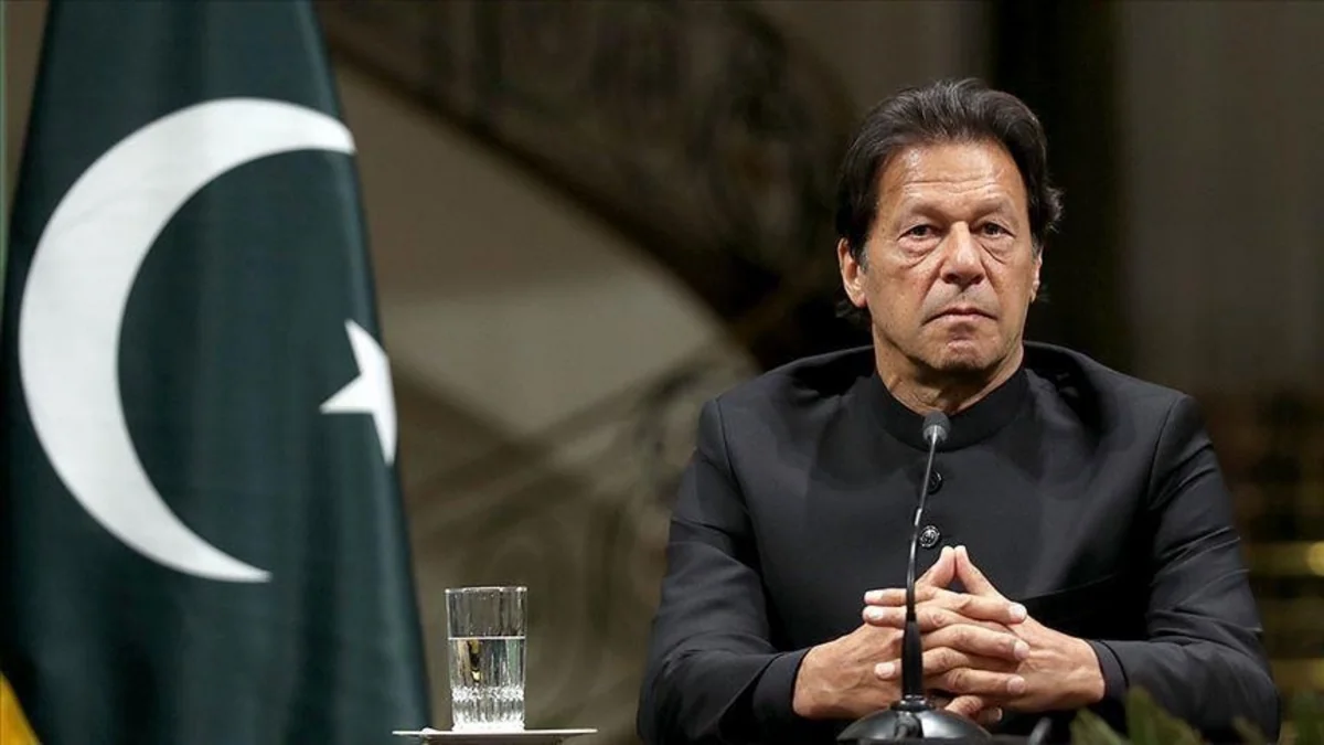 Pakistan's PM calls on US to support Afghanistan