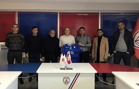 “Sumqayıt” Futbol Akademiyasının məşqçiləri “Altınordu” klubunun düşərgəsindədirlər