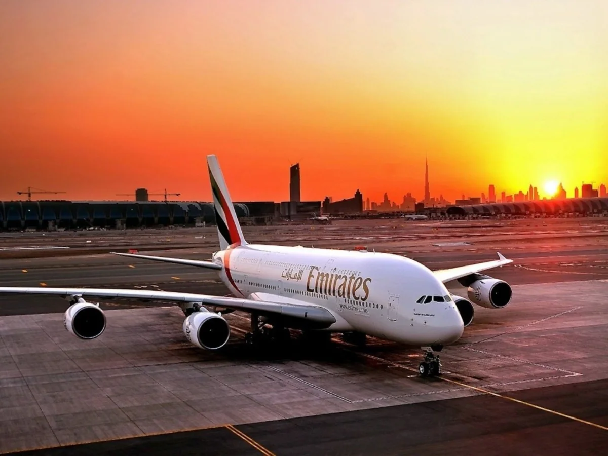 “Emirates” İraqa uçuşlara məhdudiyyətləri uzadıb