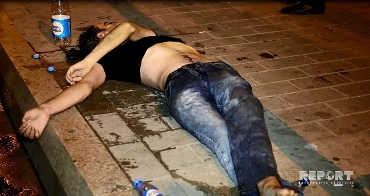 Bakının mərkəzində küçədə ölən gəncin kimliyi məlum olub - FOTO