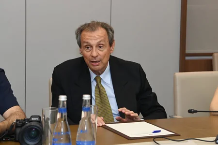 Azerbaijani MFA spokesperson informs journalists from US about situation in region