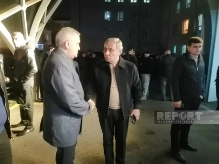 Fazil Mustafa Kliniki Tibbi Mərkəzə gətirilib, hazırda əməliyyat olunur