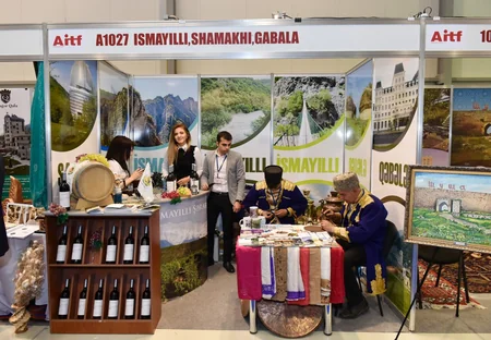 Prezident İlham Əliyev “AITF-2017” XVI Azərbaycan Beynəlxalq turizm və səyahətlər sərgisi ilə tanış olub - YENİLƏNİB