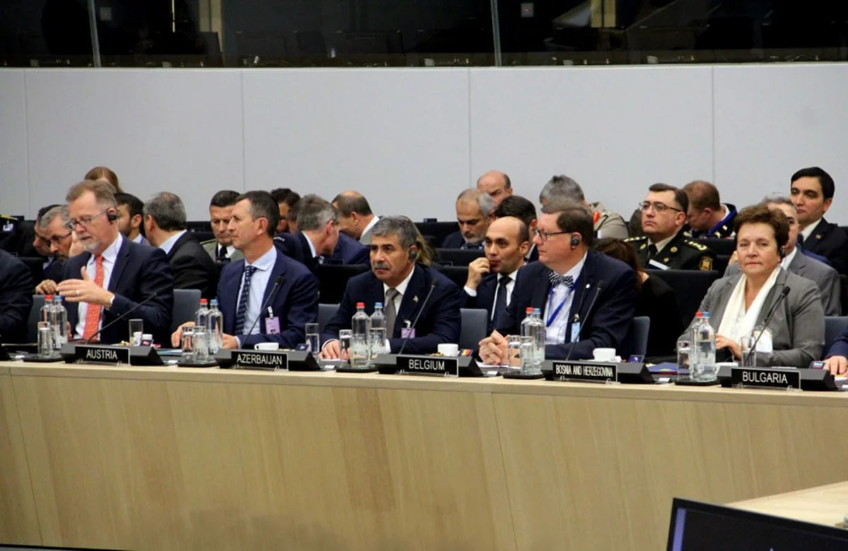 Azərbaycanın Müdafiə naziri NATO-nun toplantısında iştirak edib
