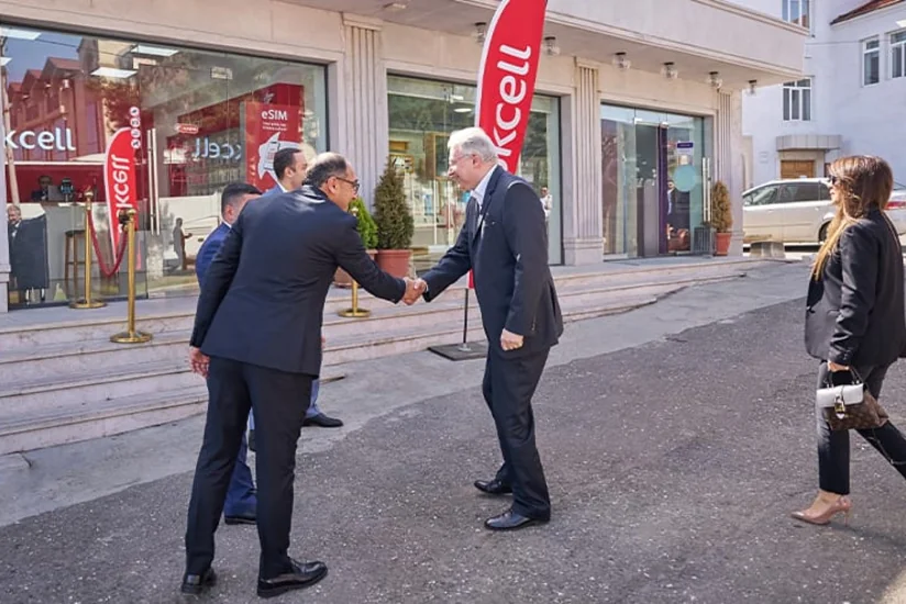“Bakcell”in Baş İcraçı Direktoru Xankəndidə jurnalistlərlə görüşüb