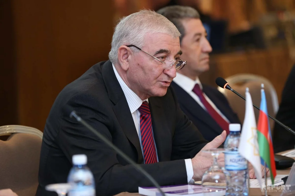 Məzahir Pənahov təşviqatla bağlı tapşırıq verdi