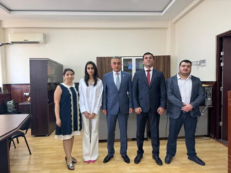 Anar Bağırov magistrantların dissertasiyalarının müdafiəsində iştirak edib