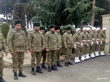 Meyiti neytral ərazidən tapılan Azərbaycan hərbçisi dəfn olunub - FOTO