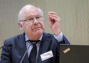 Штайнбах: Толерантность по отношению к другим религиям - поразительная черта Азербайджана