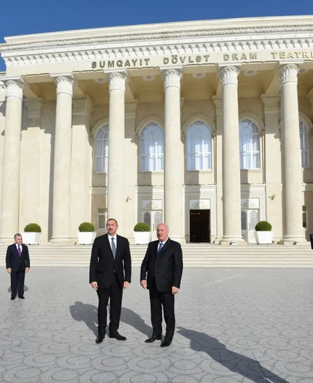 President Ilham Aliyev viewed Sumgayit State Drama Theatre