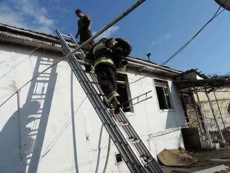 Ağsuda fərdi yaşayış evi yanıb