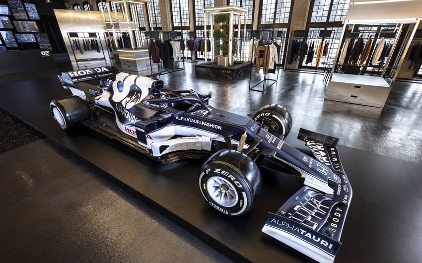 Formula 1 komandası yeni bolidini təqdim etdi