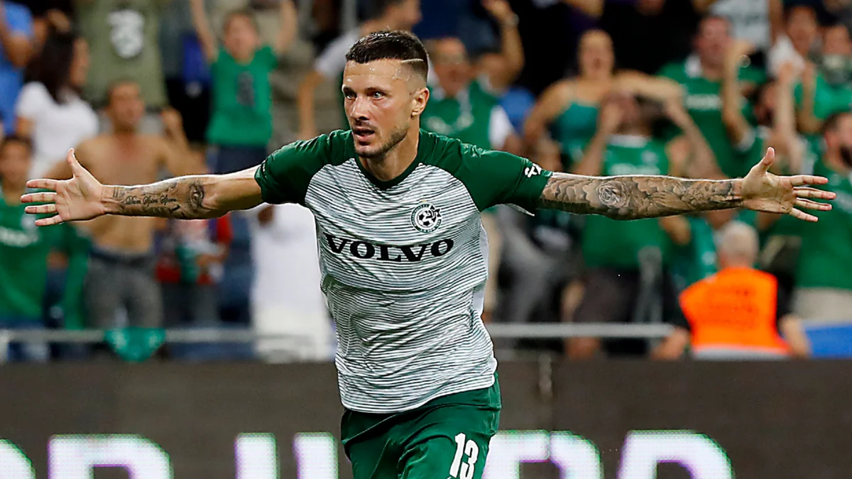 Neftçi avstraliyalı hücumçu ilə razılıq əldə edib