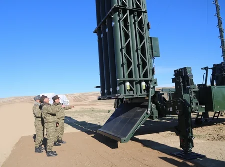 Azərbaycan ordusunun silahlanmasındakı İldırım zenit-raket komplekslərindən döyüş atışları icra edilib - VİDEO