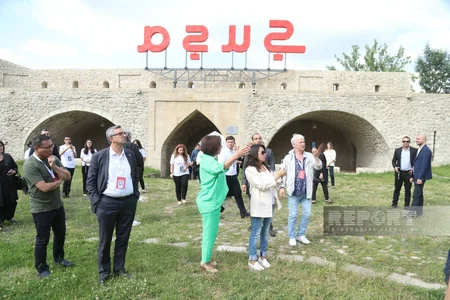 Qlobal Forumun iştirakçıları Şuşanın tarixi məkanları və əsrarəngiz təbiəti ilə tanış olublar