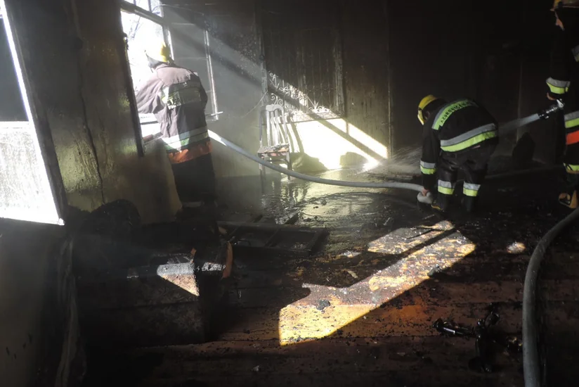 Ağsuda fərdi yaşayış evi yanıb