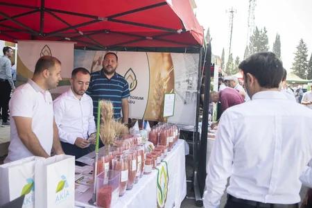 В Джалилабаде прошла выставка-ярмарка семян