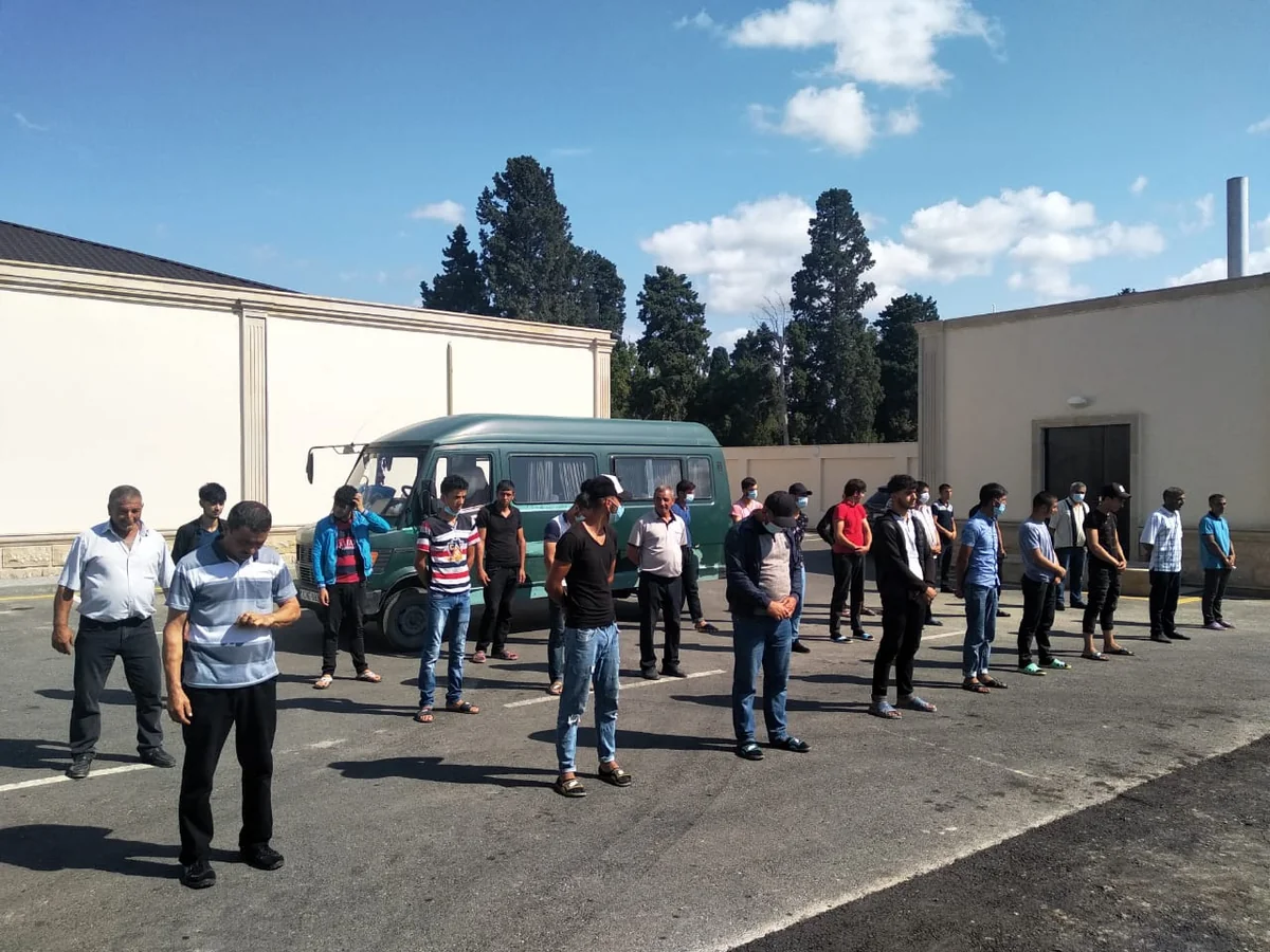 Xaçmaza sərnişin aparan sürücü və 27 sərnişin saxlanıldı