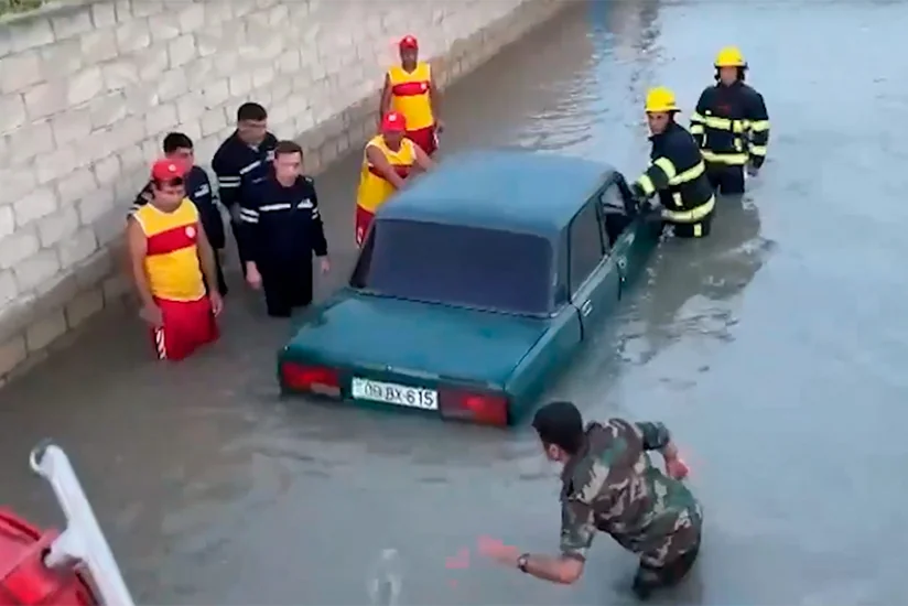Bərdənin Qaraqoyunlu kəndində subasma ilə əlaqədar təxliyə işləri həyata keçirilib