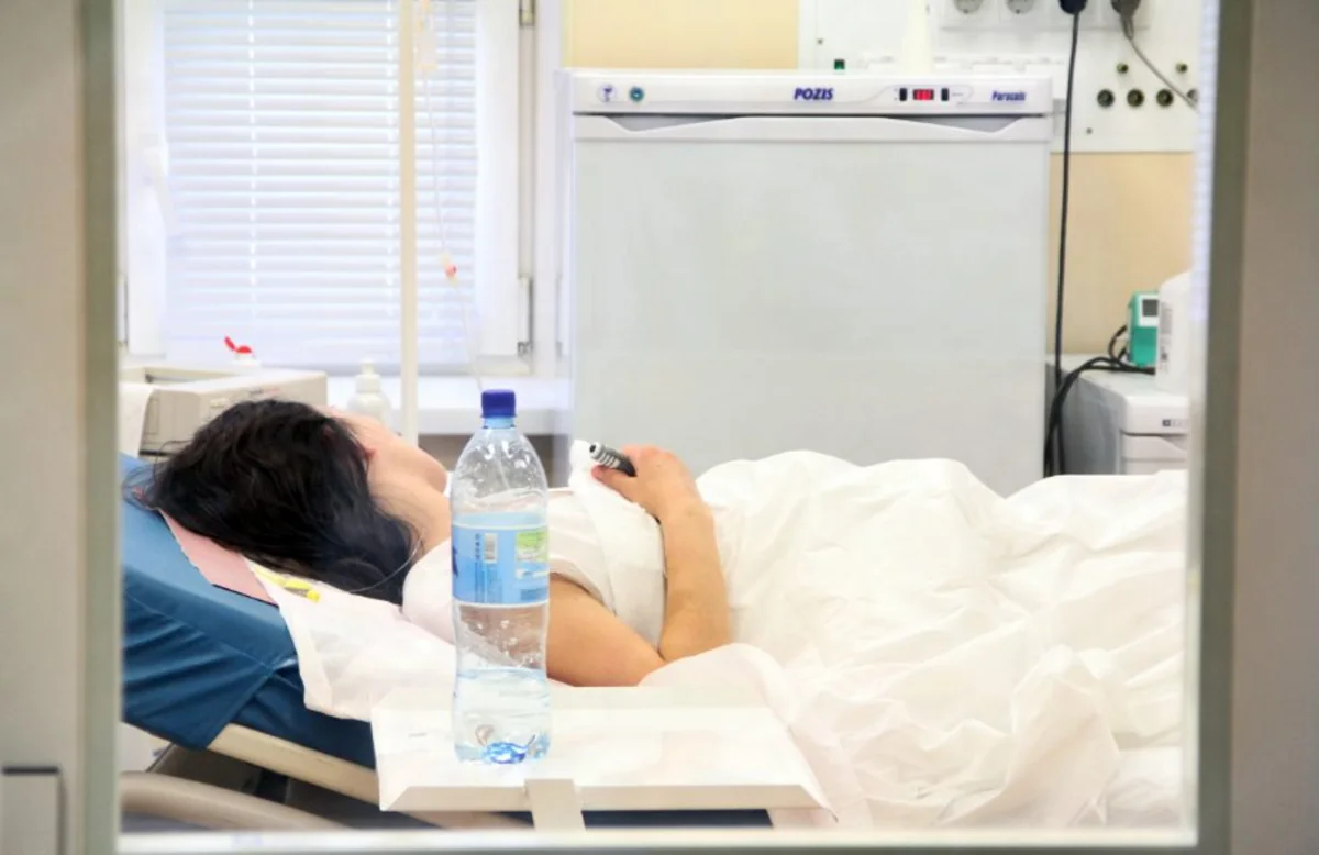 Sabunçuda qadın sərnişin yol qəzasında xəsarət aldı