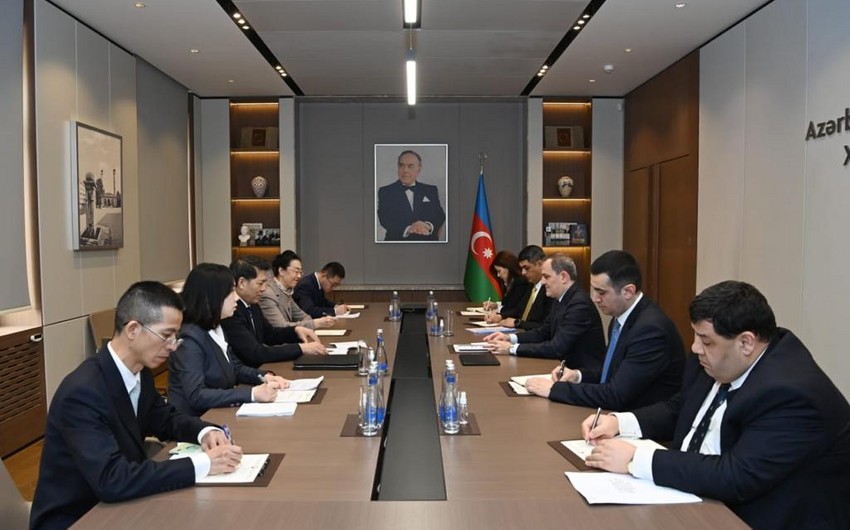 Ceyhun Bayramov Çinin Avrasiya məsələləri üzrə xüsusi nümayəndəsi ilə görüşüb
