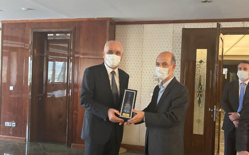 Şahin Mustafayev İranın energetika naziri ilə görüşüb