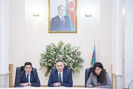 Kənd Təsərrüfatı Nazirliyində fermer qadınlarla görüş keçirilib