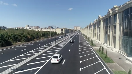 Prezident Bakıda yenidən qurulan Aşıq Molla Cümə küçəsinin və ona bitişik yolların açılışında iştirak edib - YENİLƏNİB - FOTO