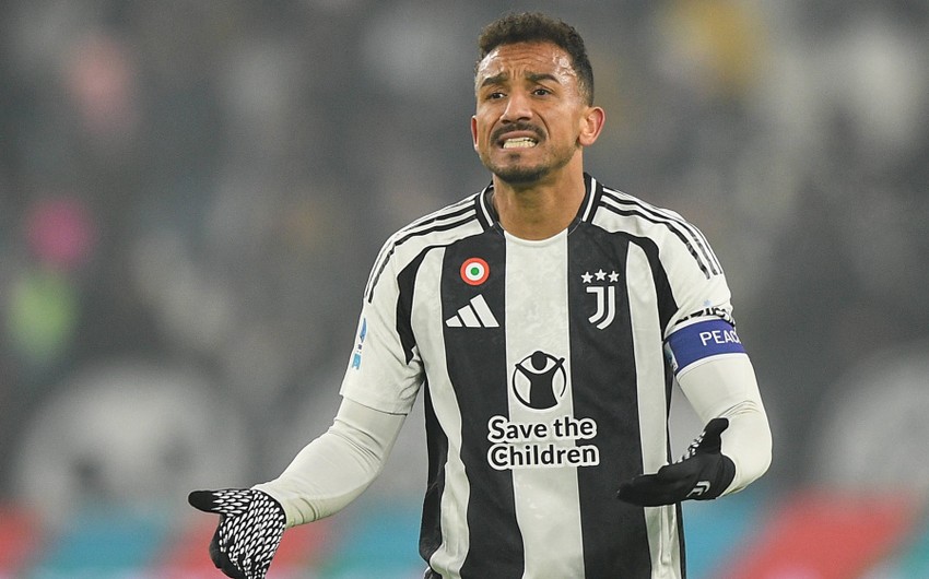 Yuventus futbolçusu ilə yollarını ayırdığını açıqlayıb
