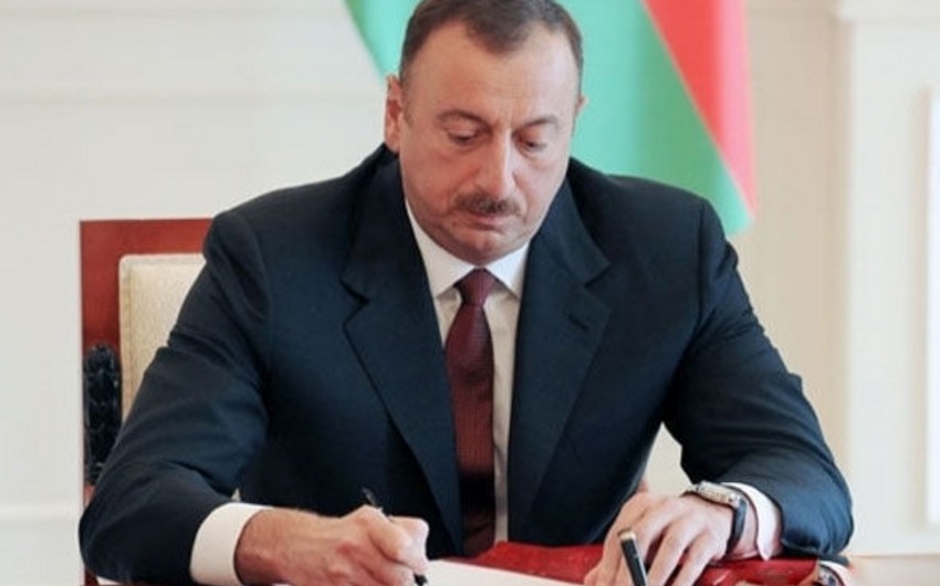 President Ilham Aliyev signs decree on awarding 'Dostlug' Order to Nikita Mikhalkov